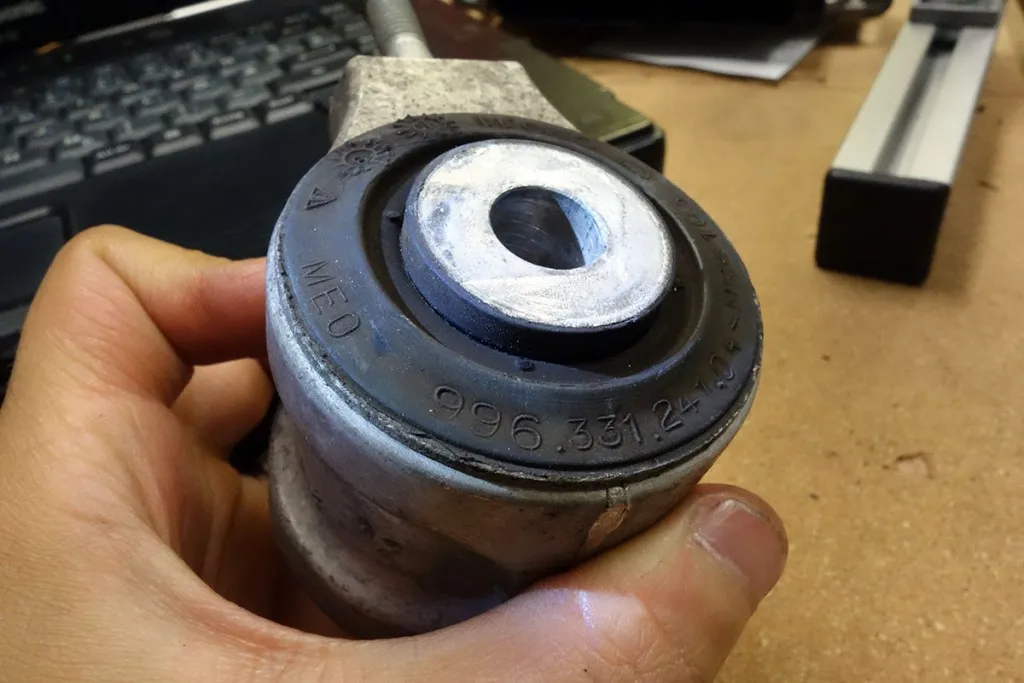 porsche 997GT3 サスペンション異音修理