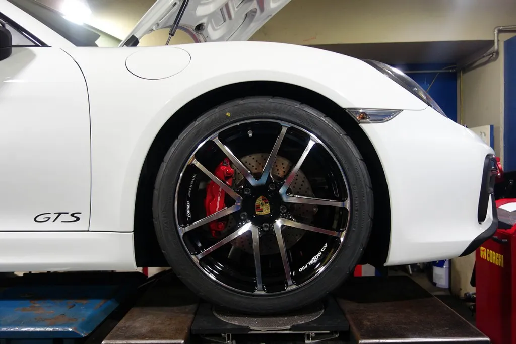 porshce 981GTS ADVAN AVS F50