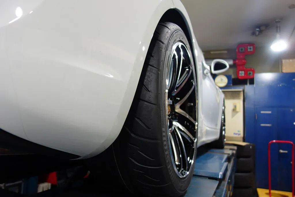 porshce 981GTS ADVAN AVS F50