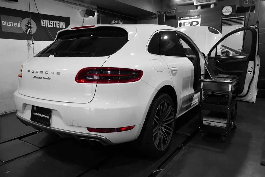 macan turbo ECUチューニング