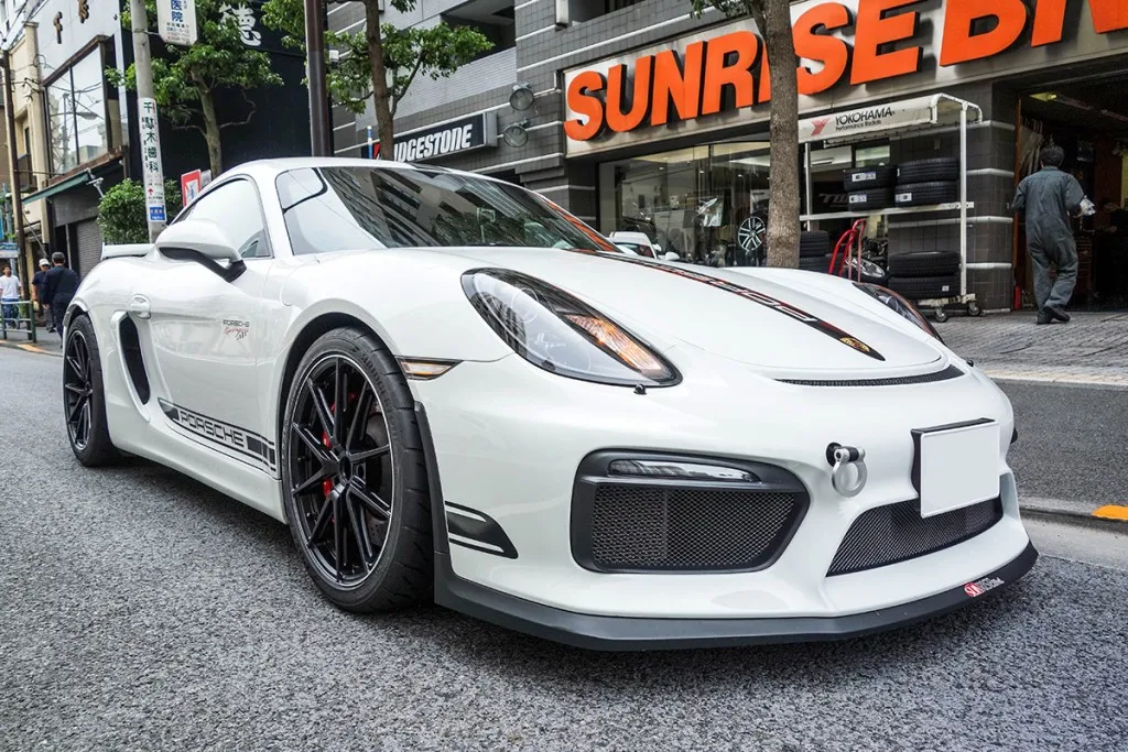 ポルシェ 981ケイマンGT4 19インチホイール