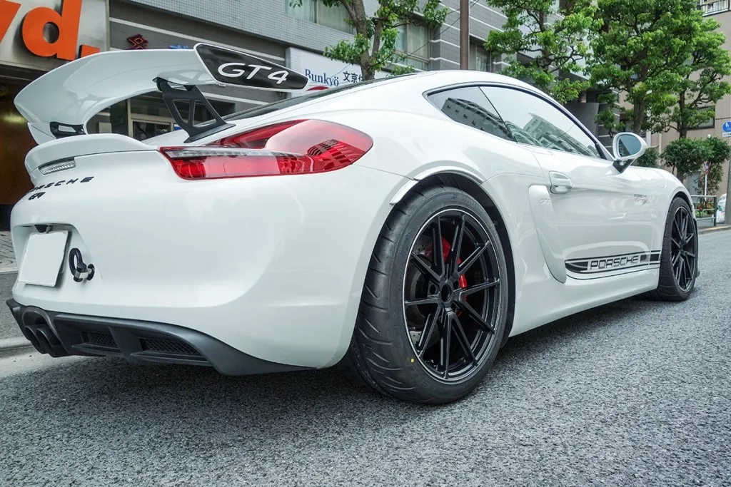 ポルシェ 981ケイマンGT4 19インチホイール