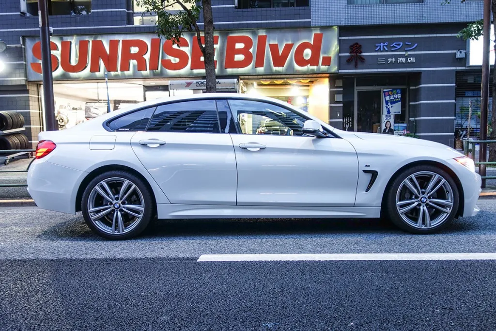 BMW 3D design サスペンション交換