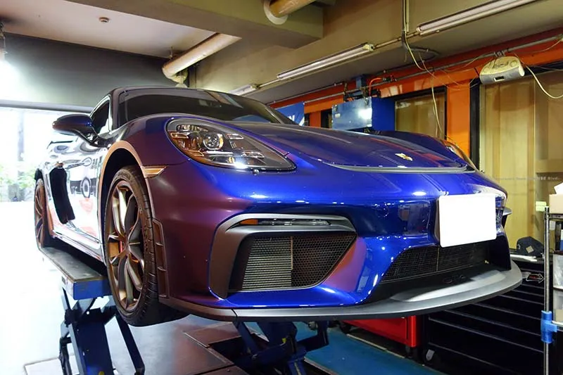 718 GT4 オイル交換