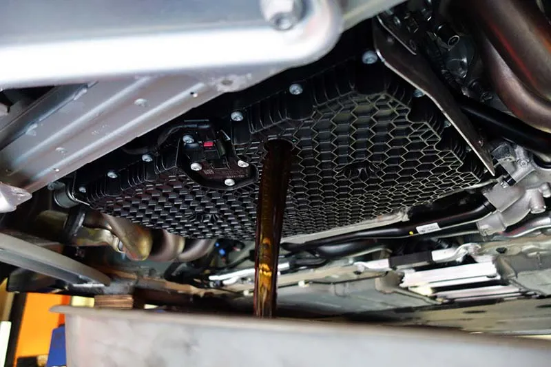 718 GT4 オイル交換