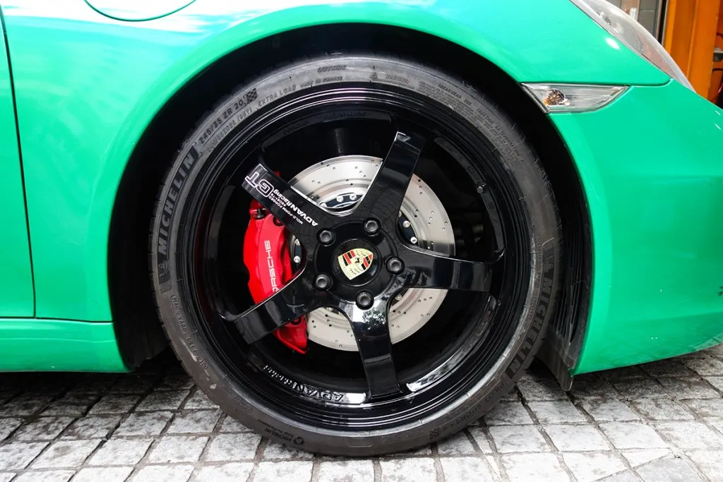 991カレラS タイヤ交換 PFC