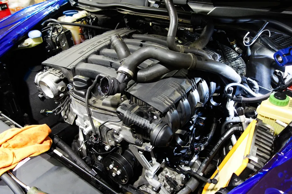 ポルシェ 958カイエン オイル漏れ修理