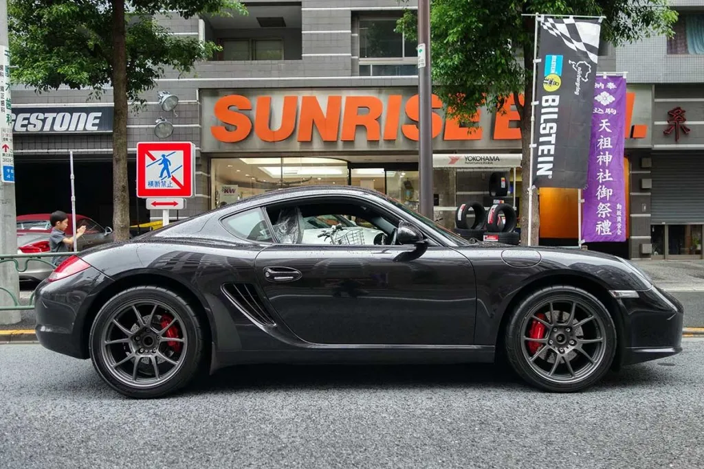 ポルシェ 987ケイマン 18インチホイール TWS T66F