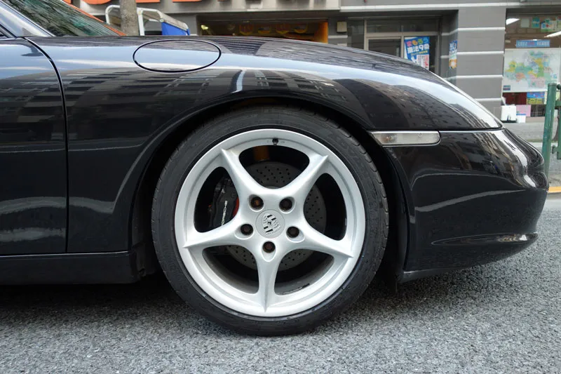 ポルシェ 996カレラ サスペンション交換