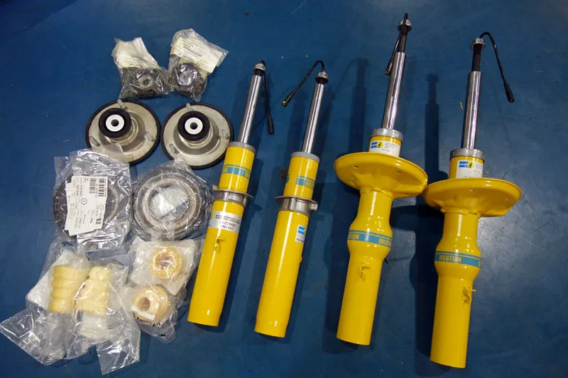 ポルシェ 981ケイマン ビルシュタイン サスペンション交換