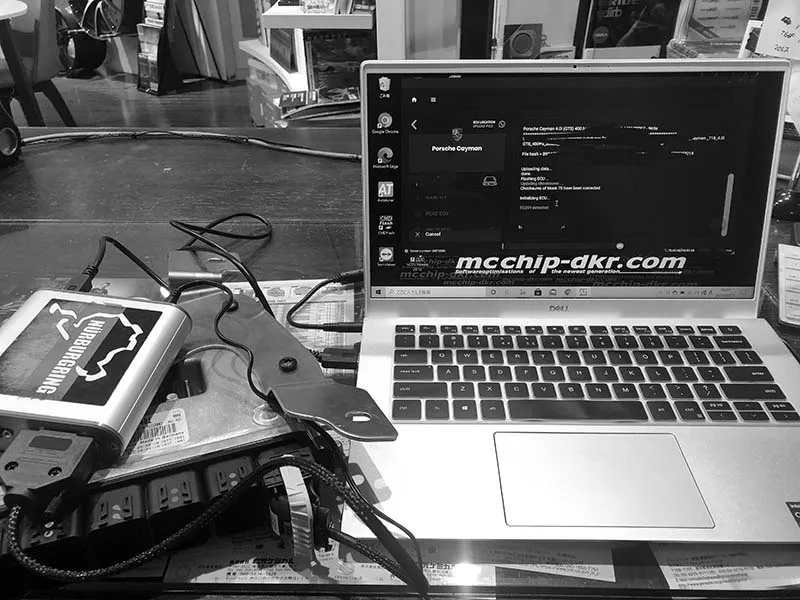 ポルシェ 718ケイマンGT4 マフラー交換 ECUチューニング