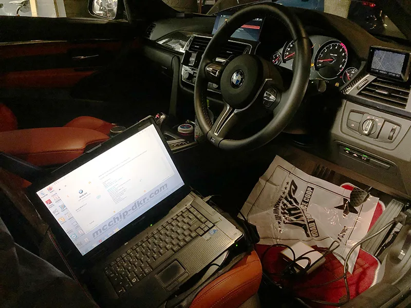 BMW M4 ローダウン KW