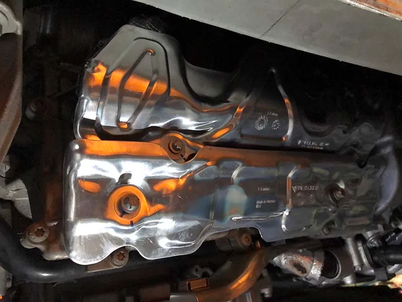 981ケイマン ミスファイア修理 熱対策