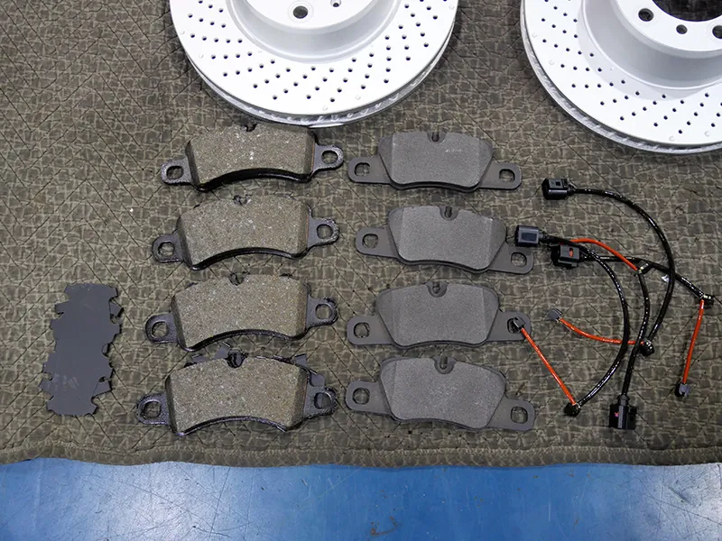 991カレラ 整備 タイヤ交換 オイル交換