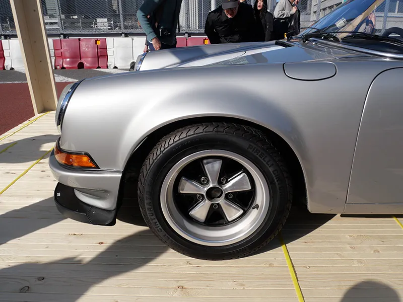 PIRELLI CINTURATO P7 クラシックタイヤ