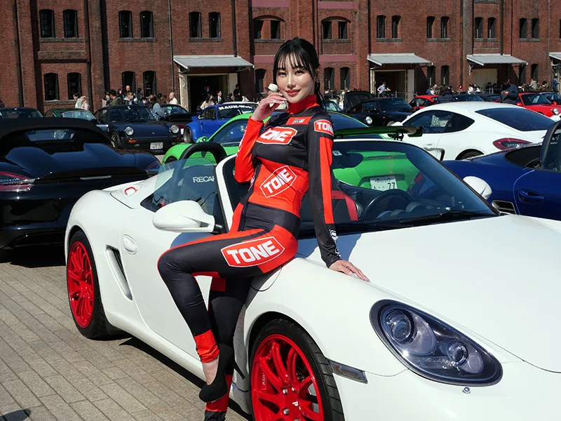 エキサイティングポルシェミーティング 横浜赤レンガ倉庫 叶園ちさ