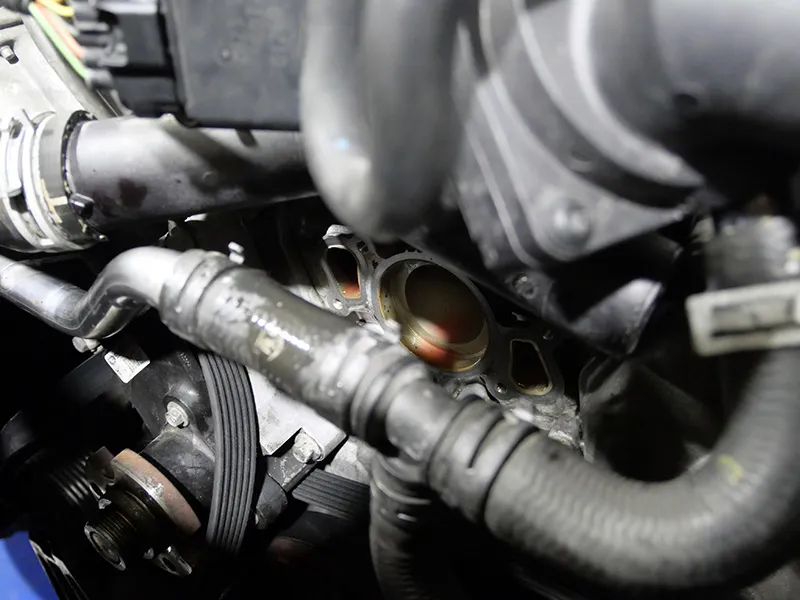 ランドローバー 冷却水漏れ修理