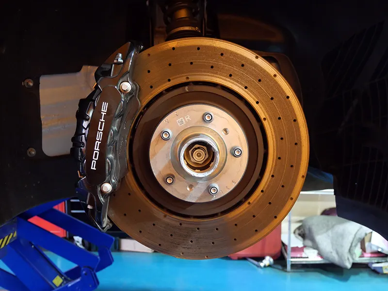 992カレラGTS ブレーキパッド交換 サーキット走行
