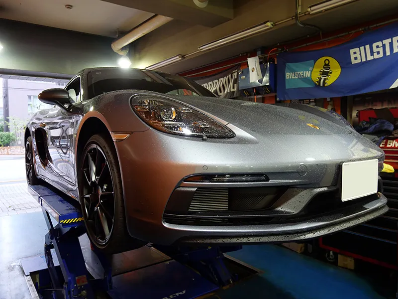 ポルシェ エンジンオイル交換 718ケイマンGTS