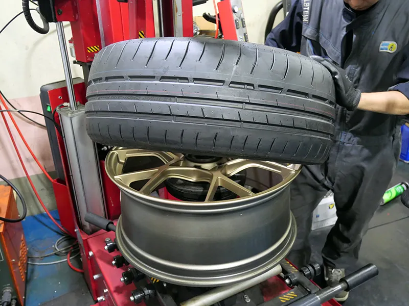 718スパイダーRS タイヤ交換