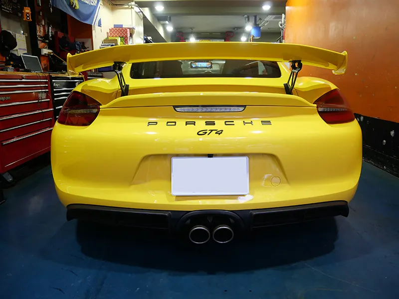 ケイマンGT4 マフラー交換 Akrapovic