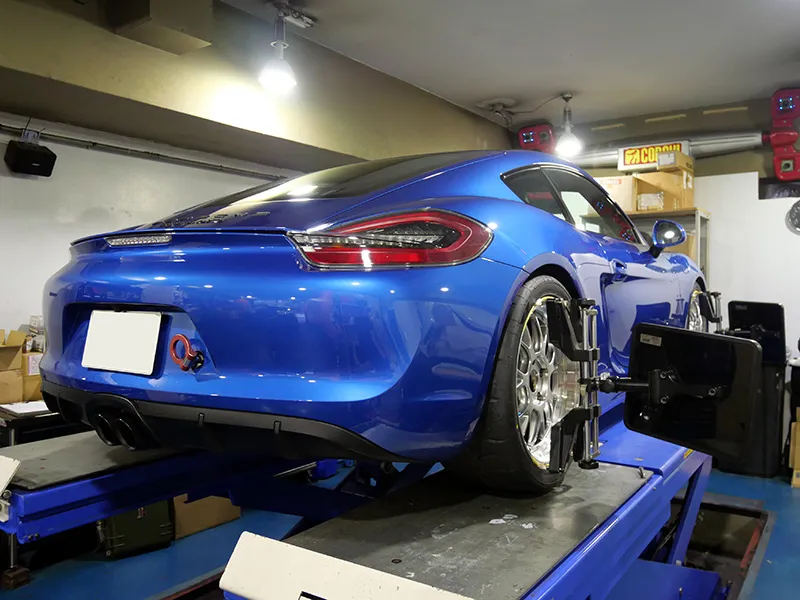 981ケイマンGTS AIMロガー取付 アライメント調整